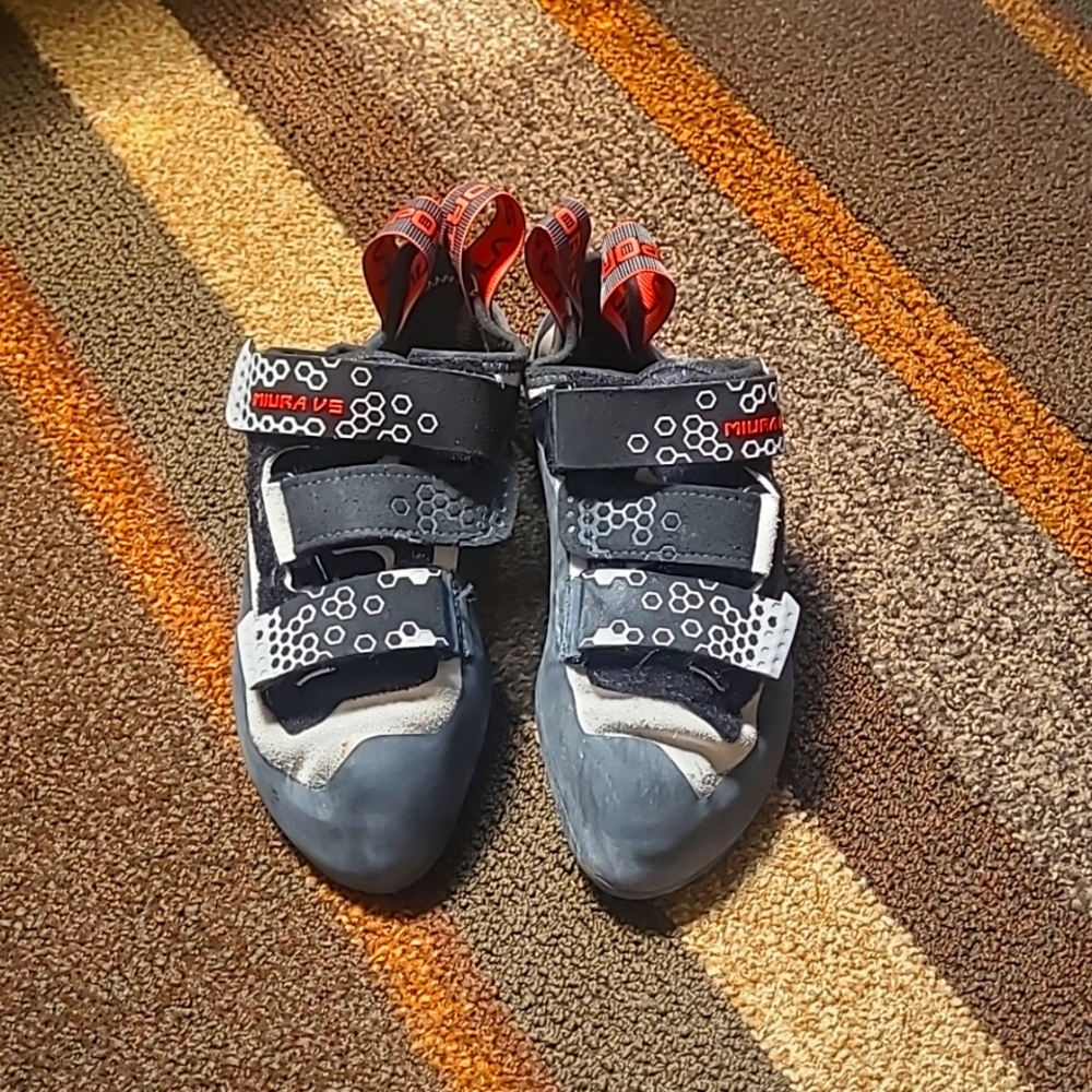 La Sportiva Miura vs